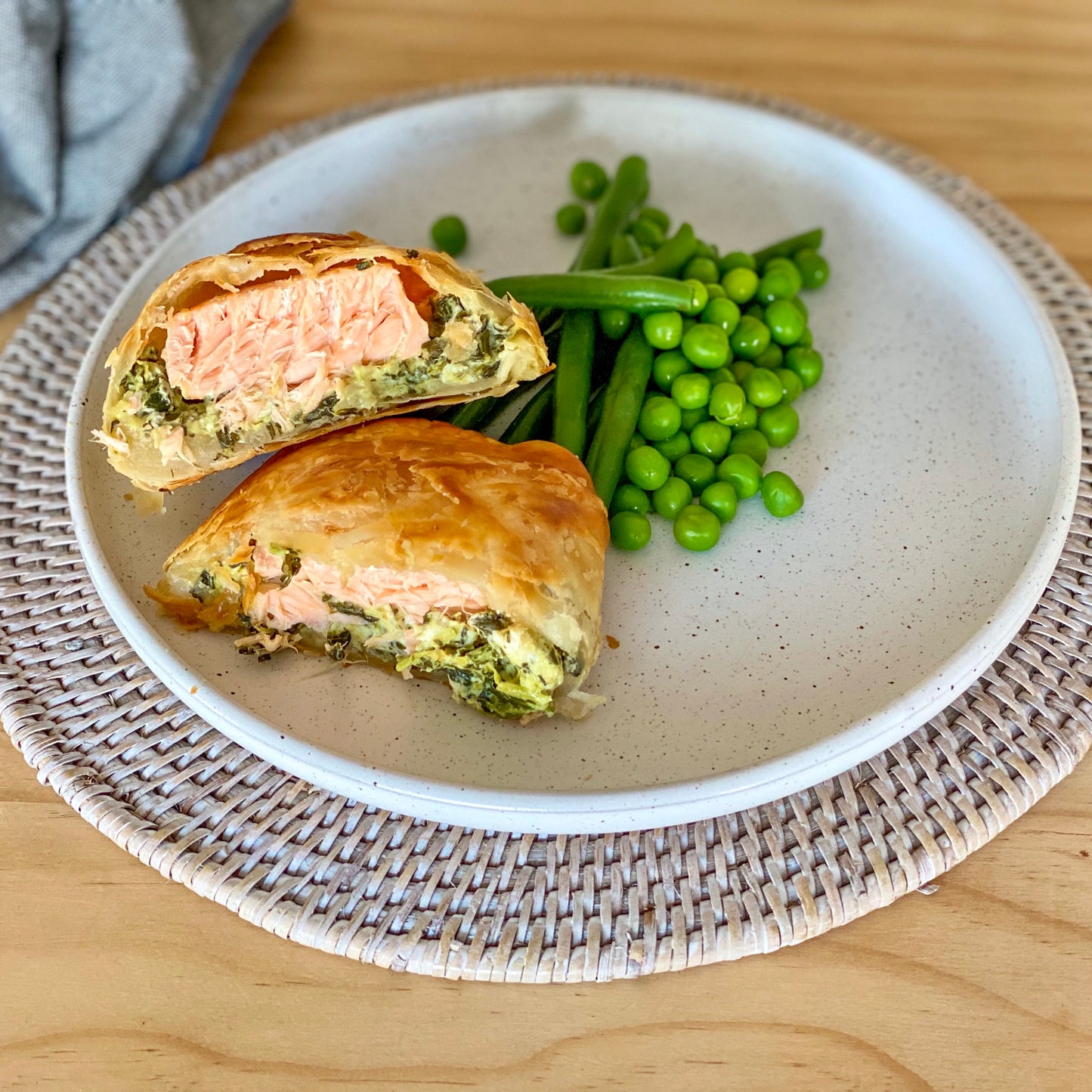 Salmon & Dill Parcel (Frozen)